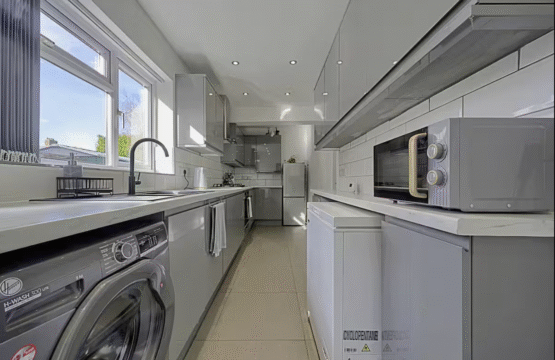 Screenshot 2025 12 01 at 15.44.16